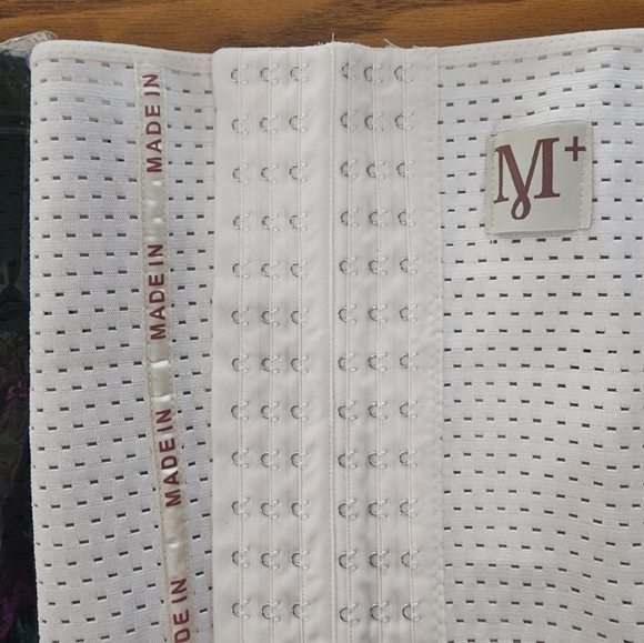 NEW Bundle of 2; M+ Waist Trainers NUDE BLACK - Picture 13 of 15